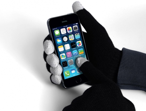 Why Promotional Smart Phone Gloves are an Ideal Winter Gift